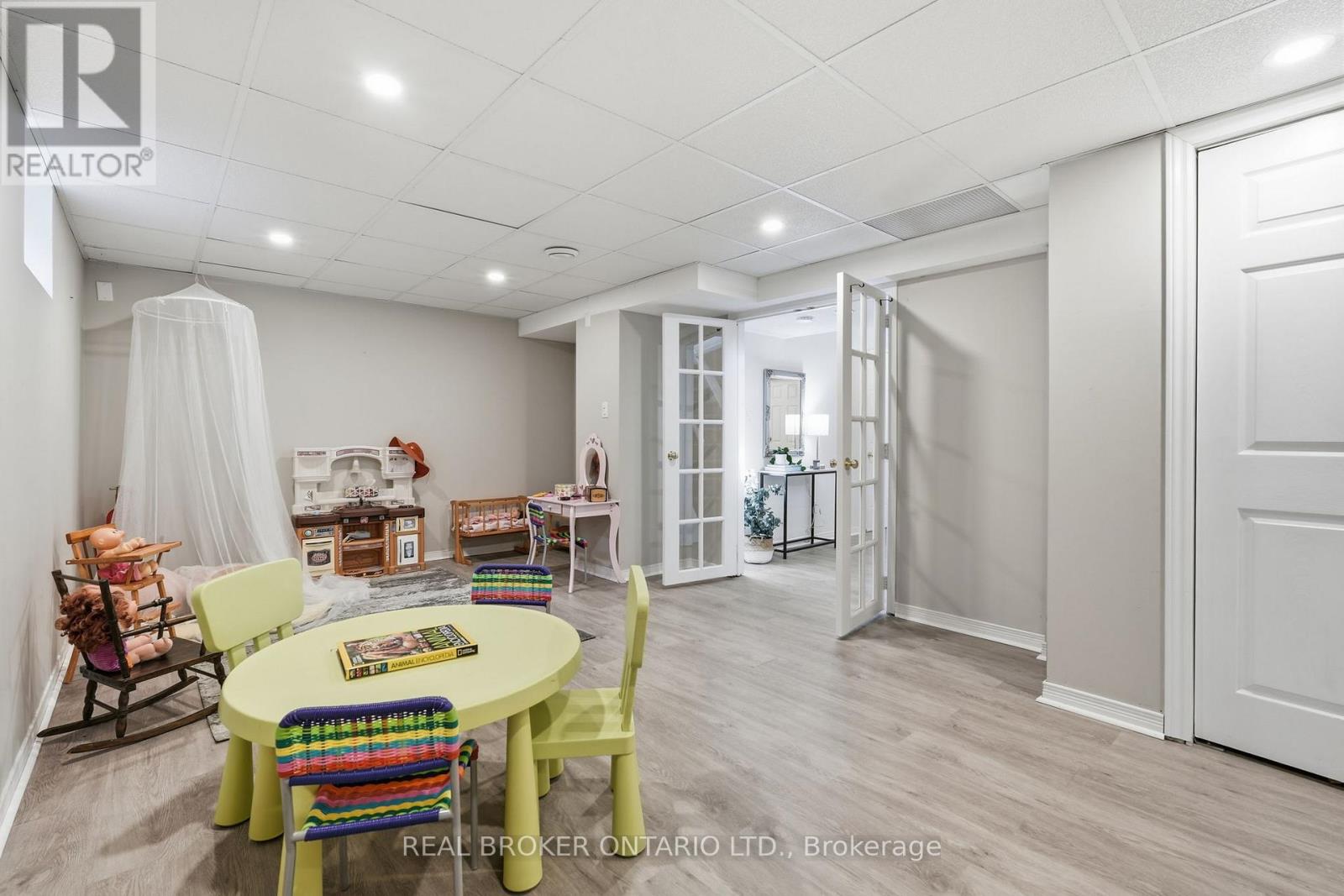 24 Bannisdale Way, Hamilton, Ontario  L0R 1H2 - Photo 33 - X12827288