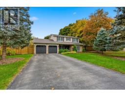 24 BANNISDALE WAY, Hamilton, Ontario