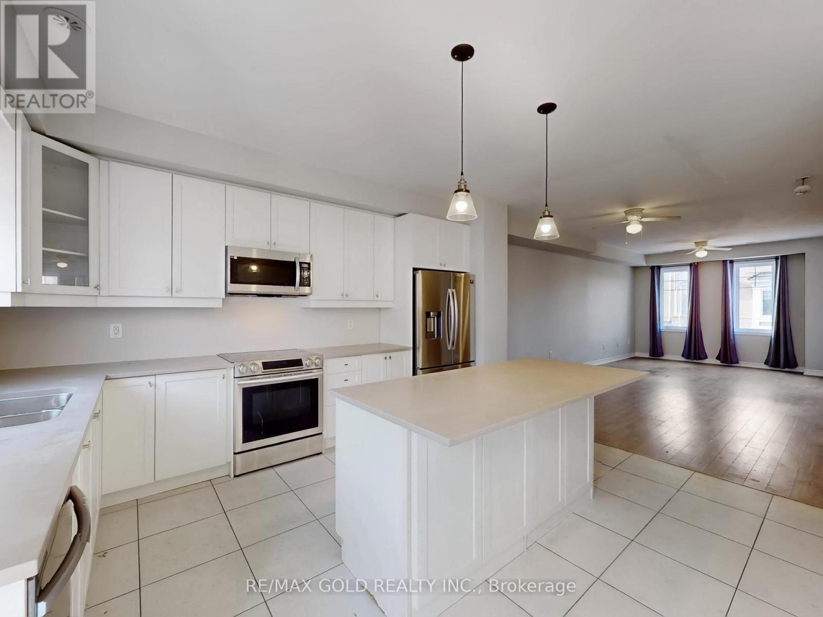 64 Hibiscus Lane, Hamilton, Ontario  L8K 0A4 - Photo 11 - X12827290