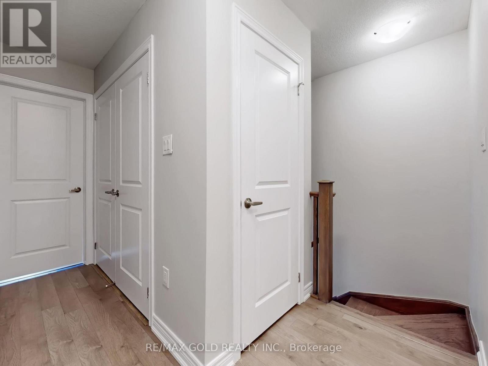 64 Hibiscus Lane, Hamilton, Ontario  L8K 0A4 - Photo 15 - X12827290