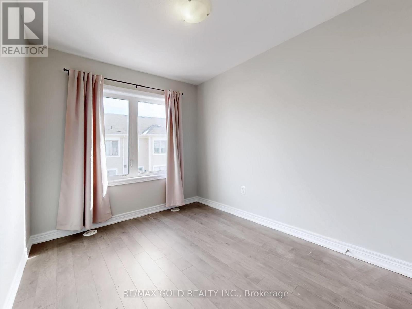 64 Hibiscus Lane, Hamilton, Ontario  L8K 0A4 - Photo 21 - X12827290