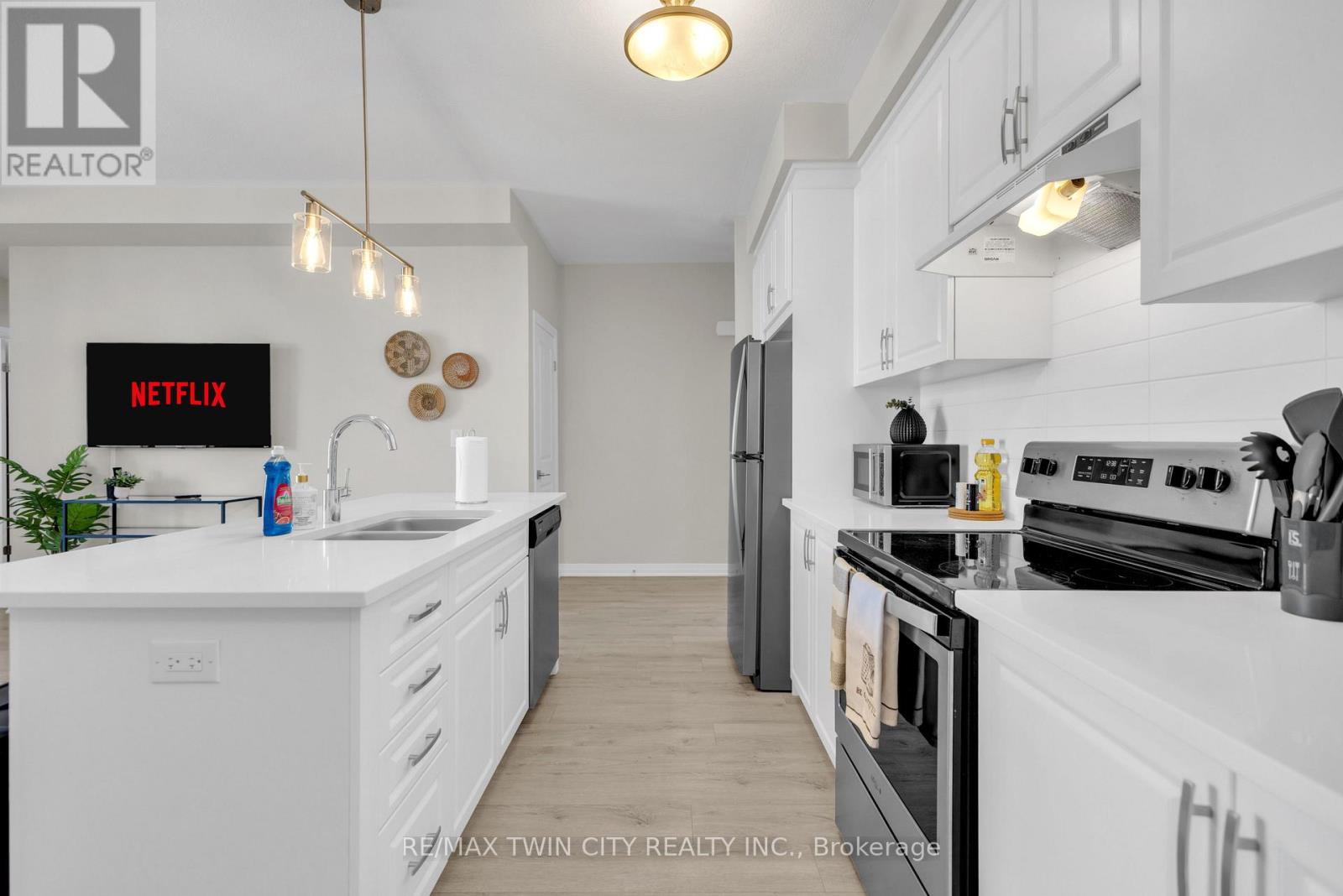 1f - 155 Thomas Slee Drive, Kitchener, Ontario  N2P 0J8 - Photo 10 - X12827322