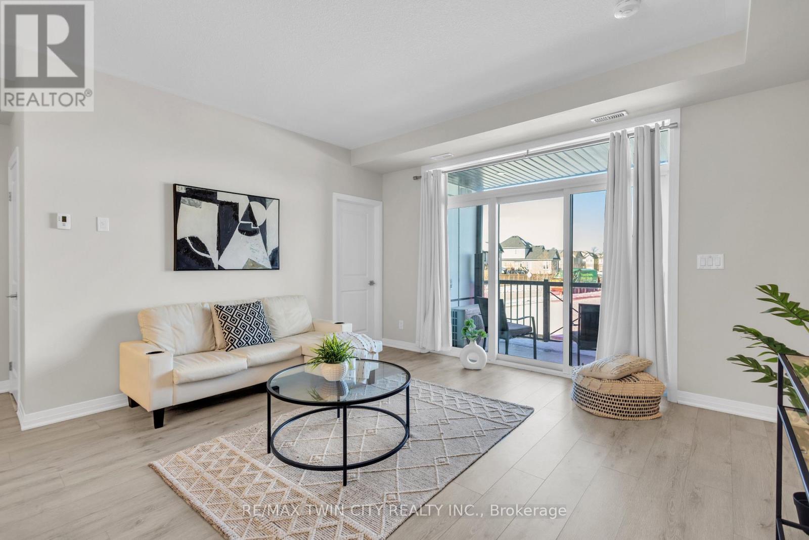 1f - 155 Thomas Slee Drive, Kitchener, Ontario  N2P 0J8 - Photo 6 - X12827322