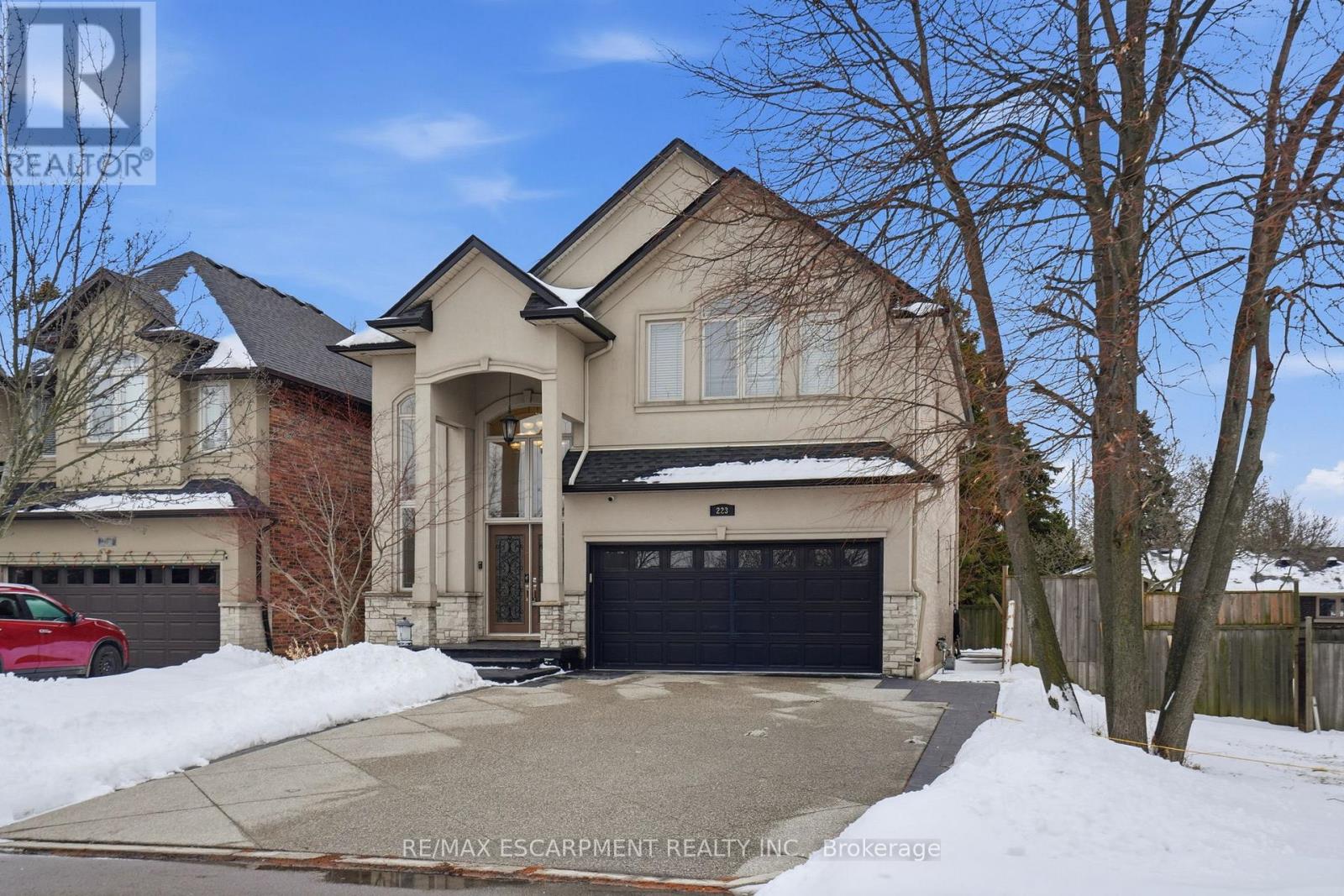 223 Annabelle Street, Hamilton, Ontario  L9C 3T8 - Photo 1 - X12827340