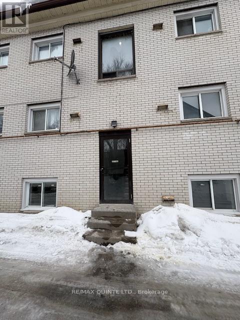 5 - 172 Queen Street, Quinte West (Trenton Ward), Ontario  K8V 4Y6 - Photo 2 - X12823594