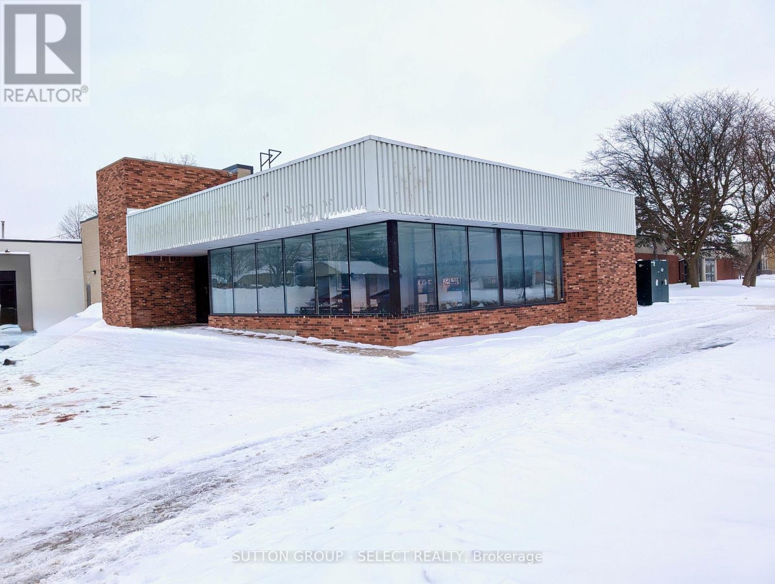 812 Dundas Street, London East, Ontario  N5W 2Z7 - Photo 8 - X12740736