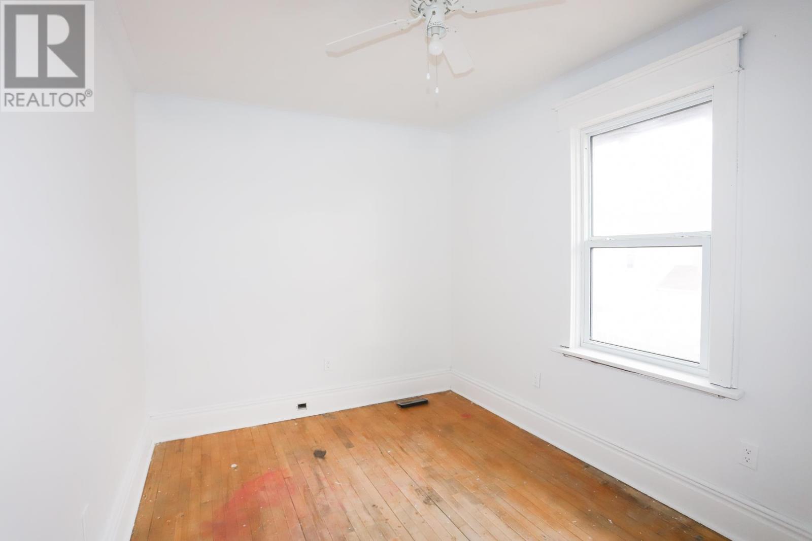 364 Albert St, Sault Ste. Marie, Ontario  P6A 1B7 - Photo 26 - SM260228