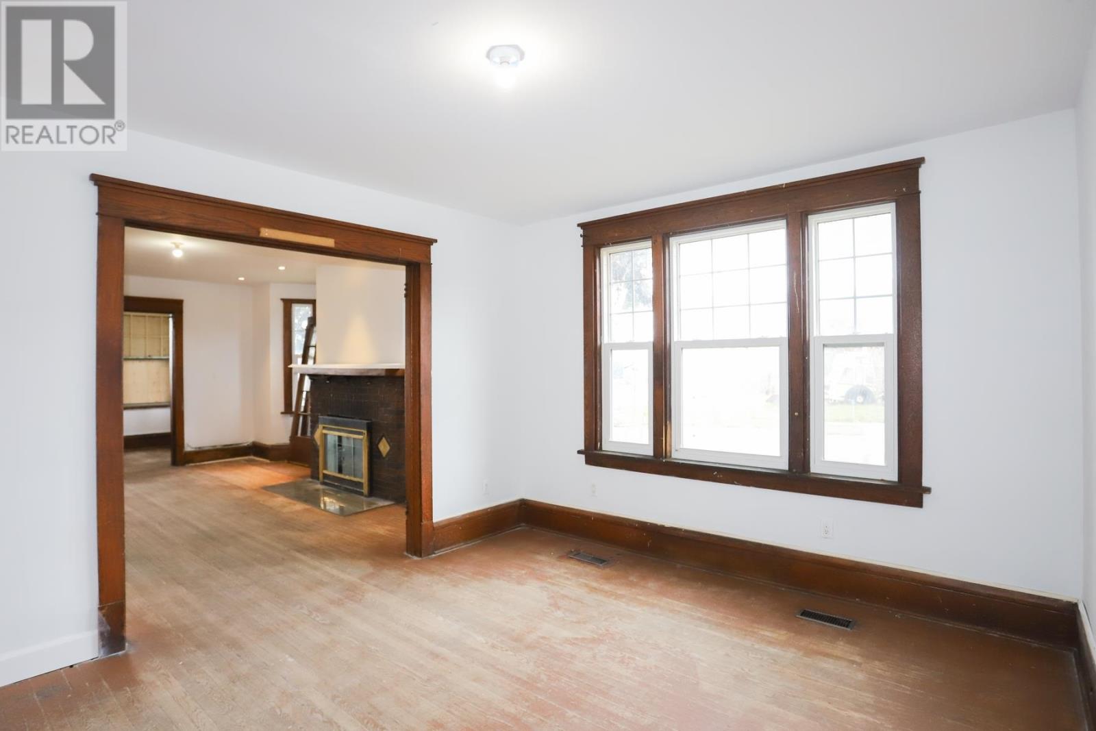 364 Albert St, Sault Ste. Marie, Ontario  P6A 1B7 - Photo 31 - SM260228