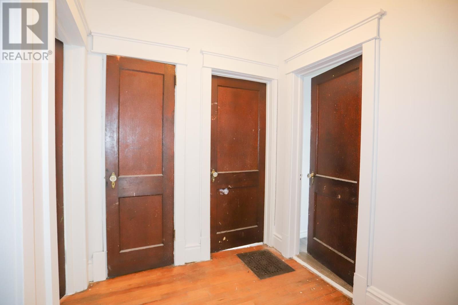 364 Albert St, Sault Ste. Marie, Ontario  P6A 1B7 - Photo 29 - SM260228