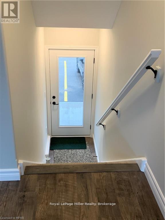 #6 - 3192 Vivian Line 37 Line, Stratford, Ontario N5A 0J8 - Photo 2 - X12827570