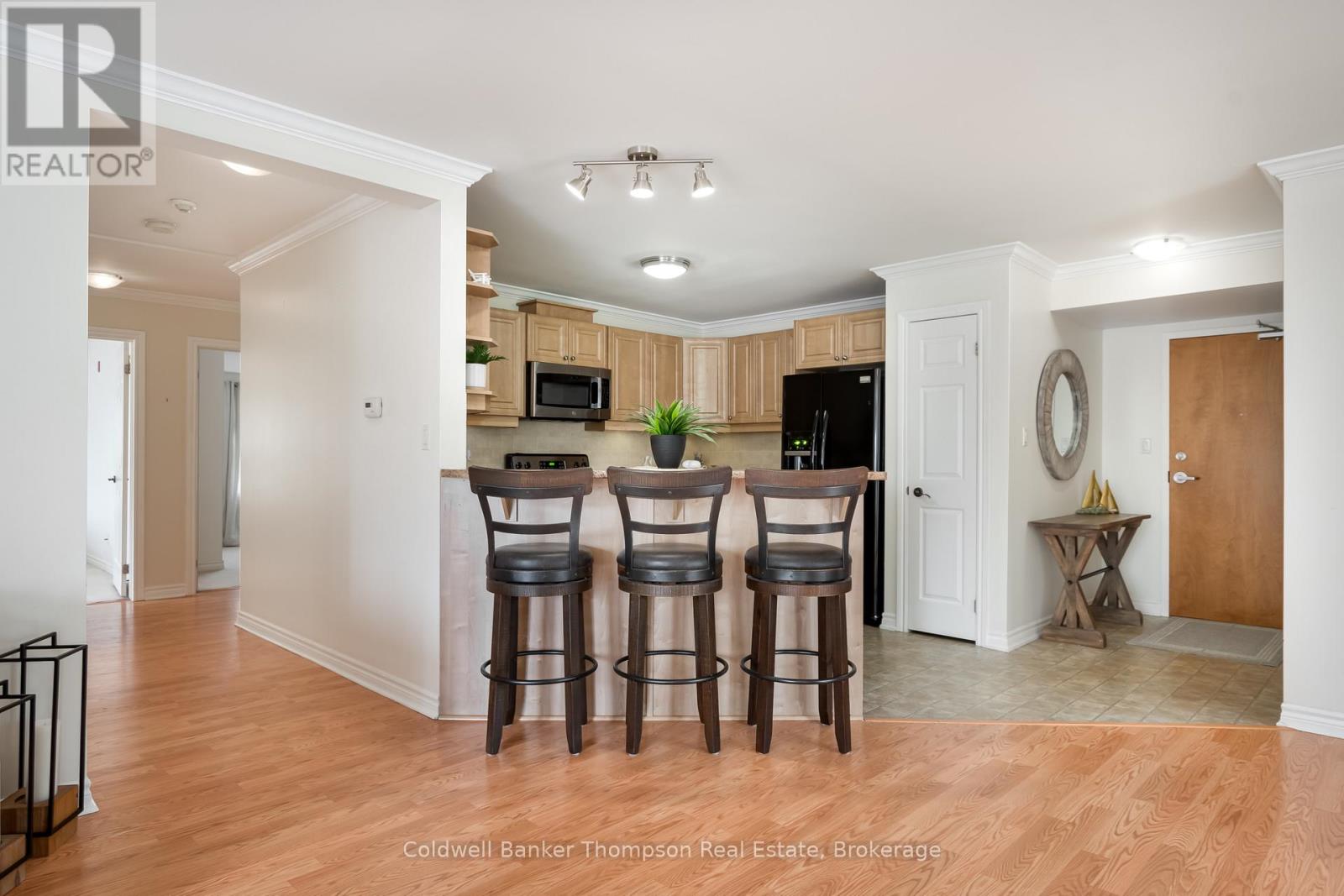 101 - 24 Dairy Lane, Huntsville, Ontario  P1H 0A4 - Photo 3 - X12827592