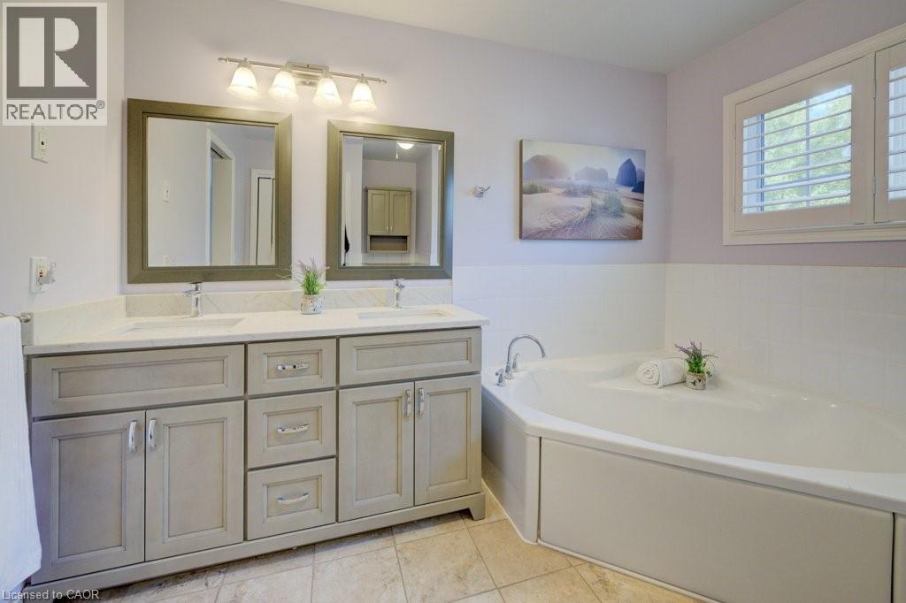 128 Wesley Crescent, Waterloo, Ontario  N2J 4G8 - Photo 17 - 40776689