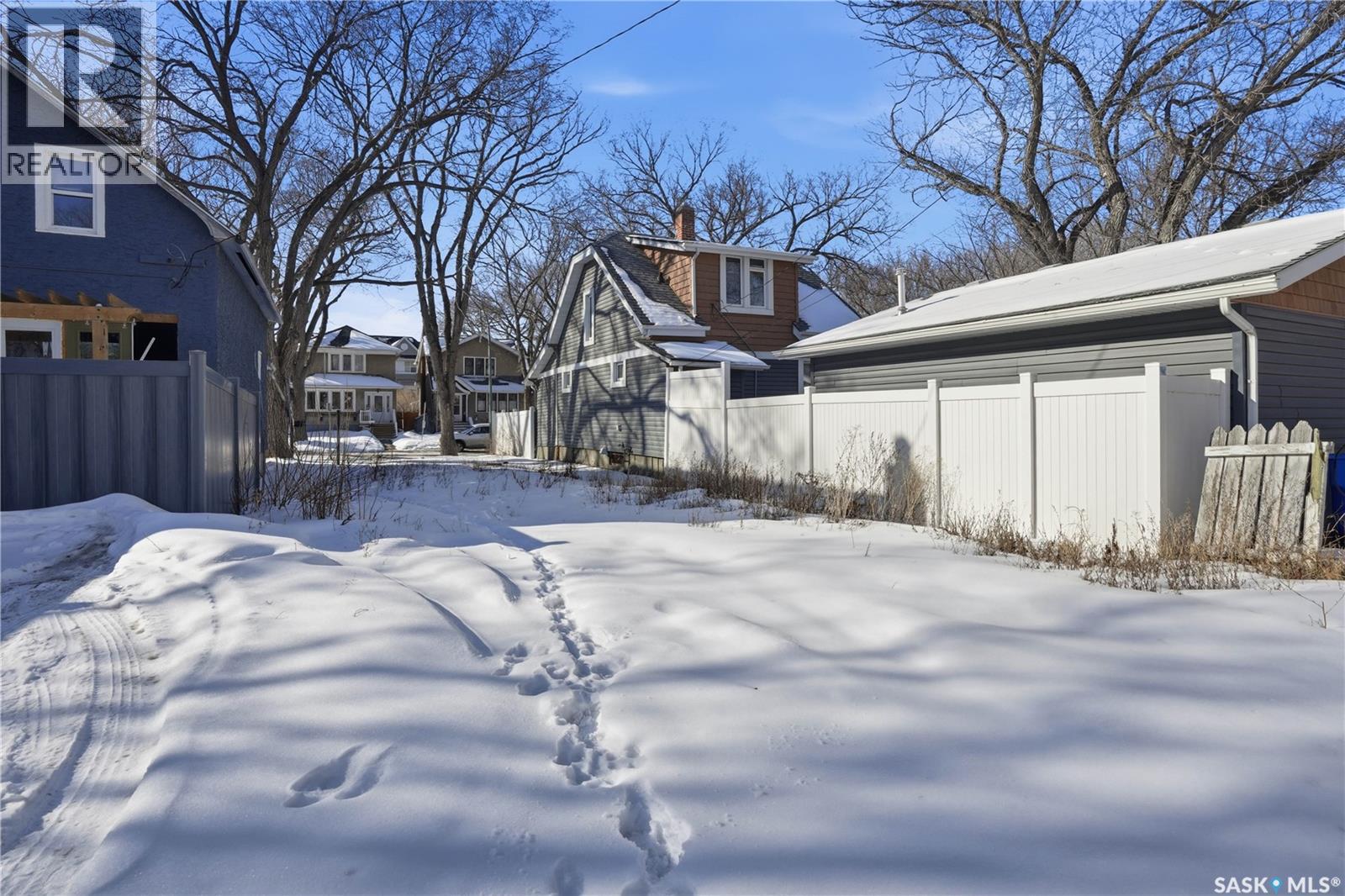 2305 Quebec Street, Regina, Saskatchewan  S4P 1K5 - Photo 2 - SK029187