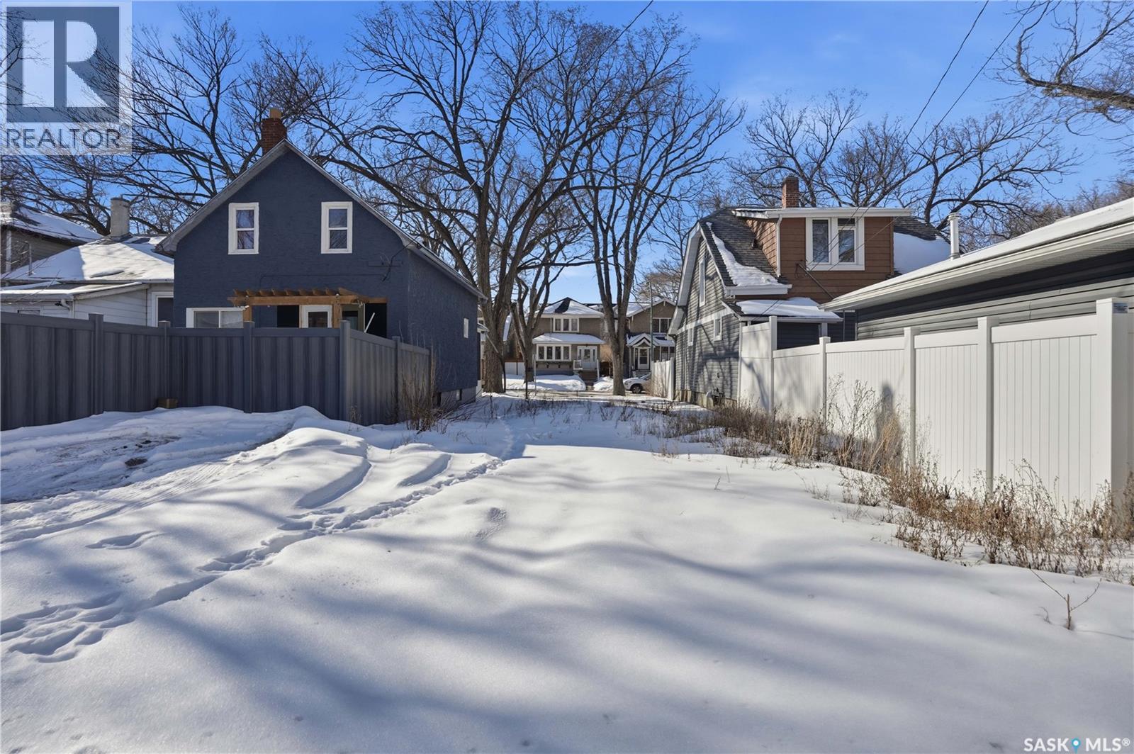 2305 Quebec Street, Regina, Saskatchewan  S4P 1K5 - Photo 3 - SK029187