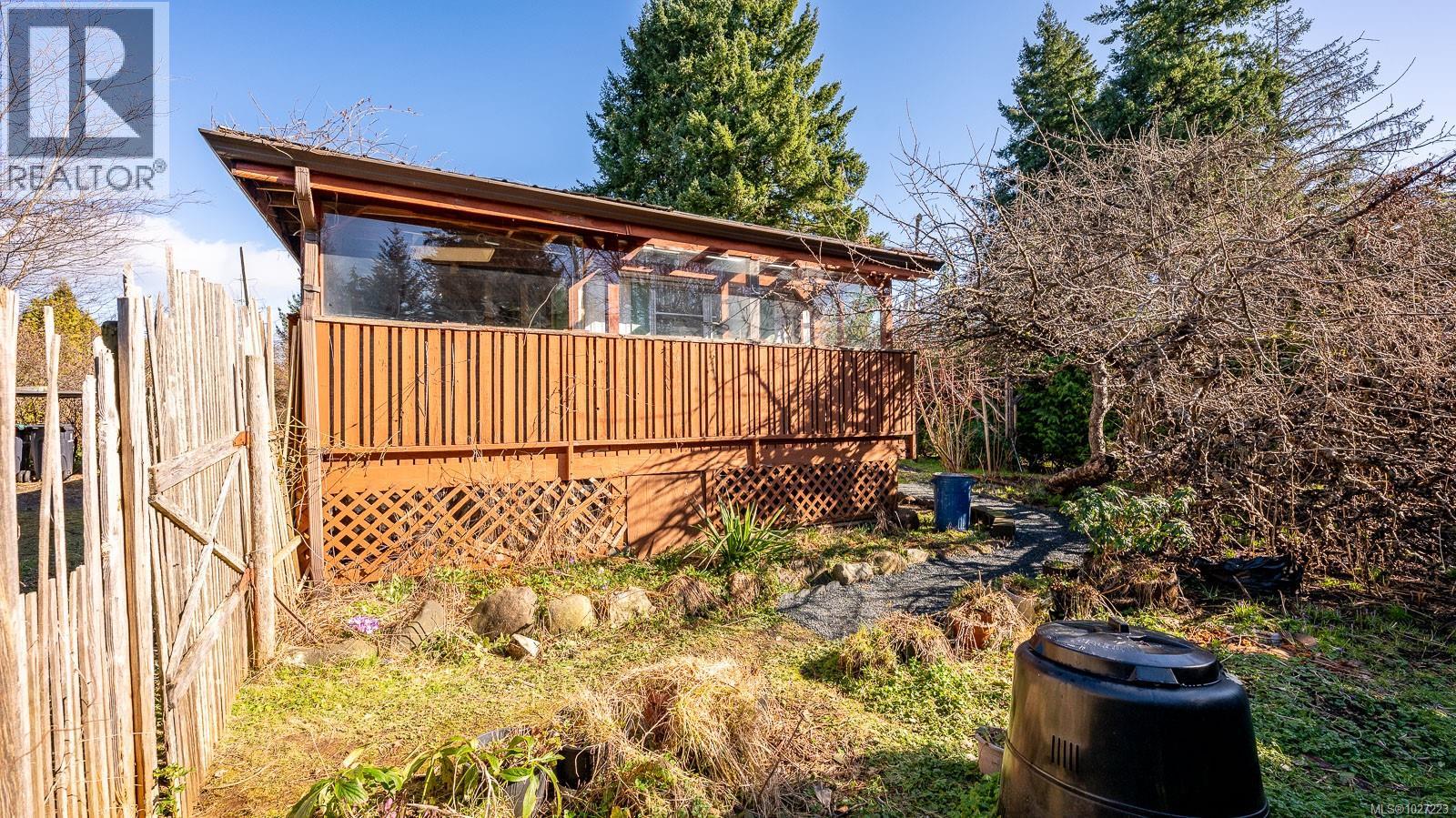 2897 Poplar Dr, Courtenay, British Columbia  V9N 6A9 - Photo 2 - 1027223