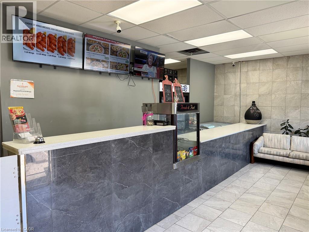 1960 Main Street, Hamilton, Ontario  L8S 4N5 - Photo 4 - 40808187