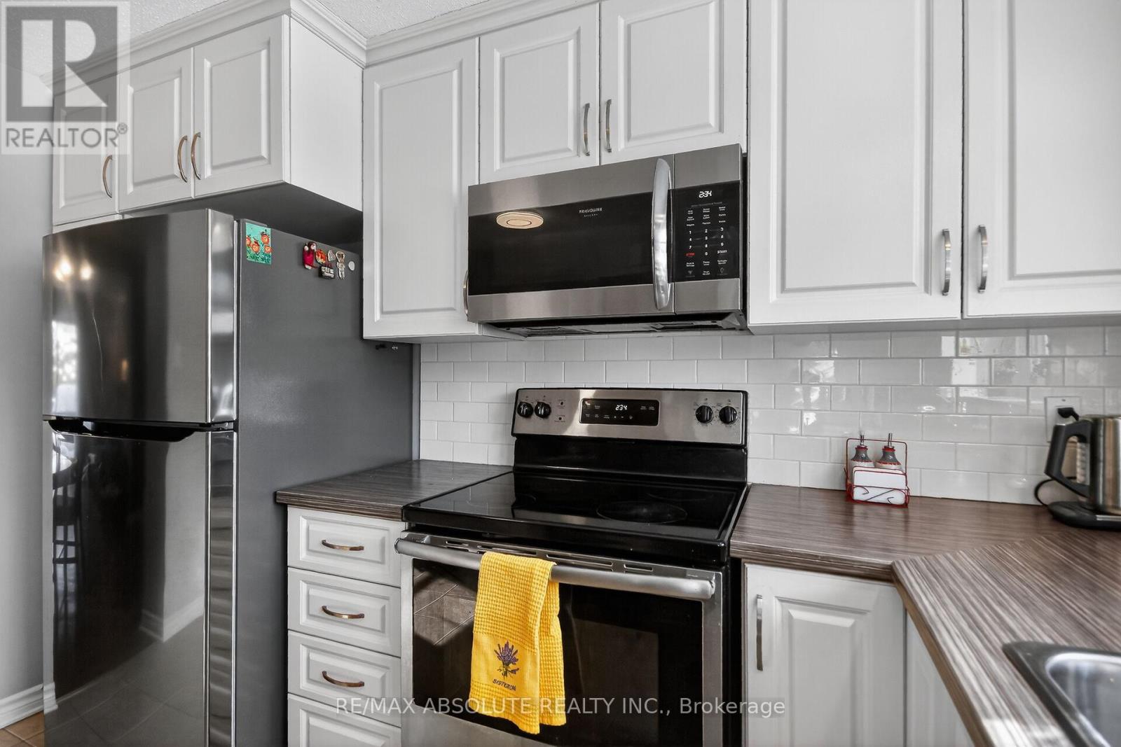 24 Whelan Drive, Ottawa, Ontario  K2J 2J9 - Photo 17 - X12827530