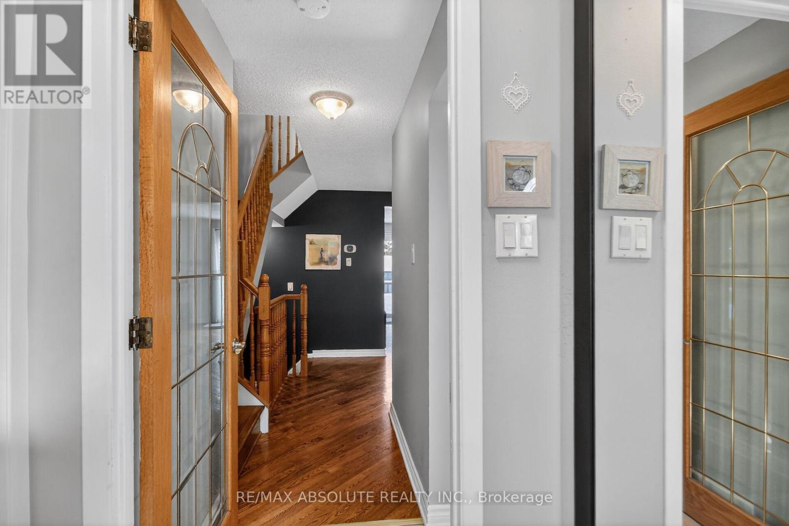 24 Whelan Drive, Ottawa, Ontario  K2J 2J9 - Photo 4 - X12827530