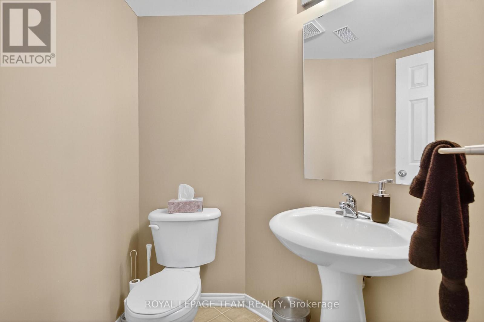 145 Wharhol Private, Ottawa, Ontario  K2H 1G5 - Photo 44 - X12827588