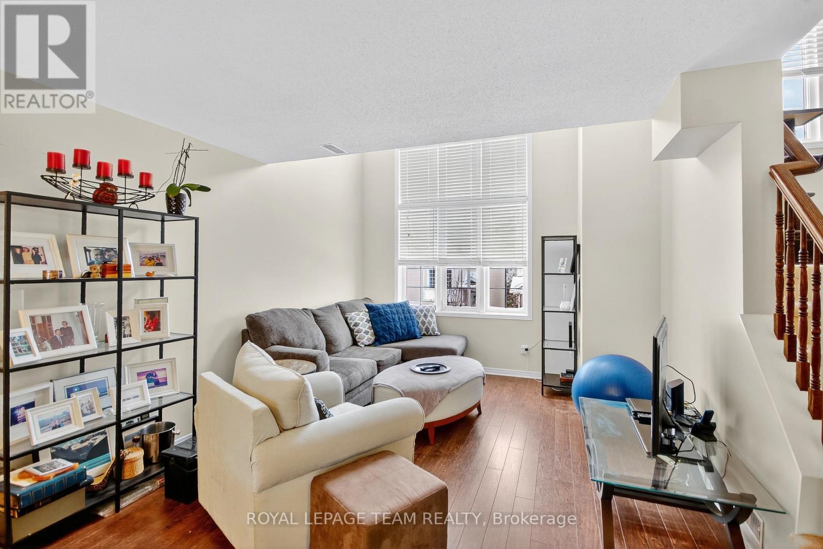 145 Wharhol Private, Ottawa, Ontario  K2H 1G5 - Photo 5 - X12827588