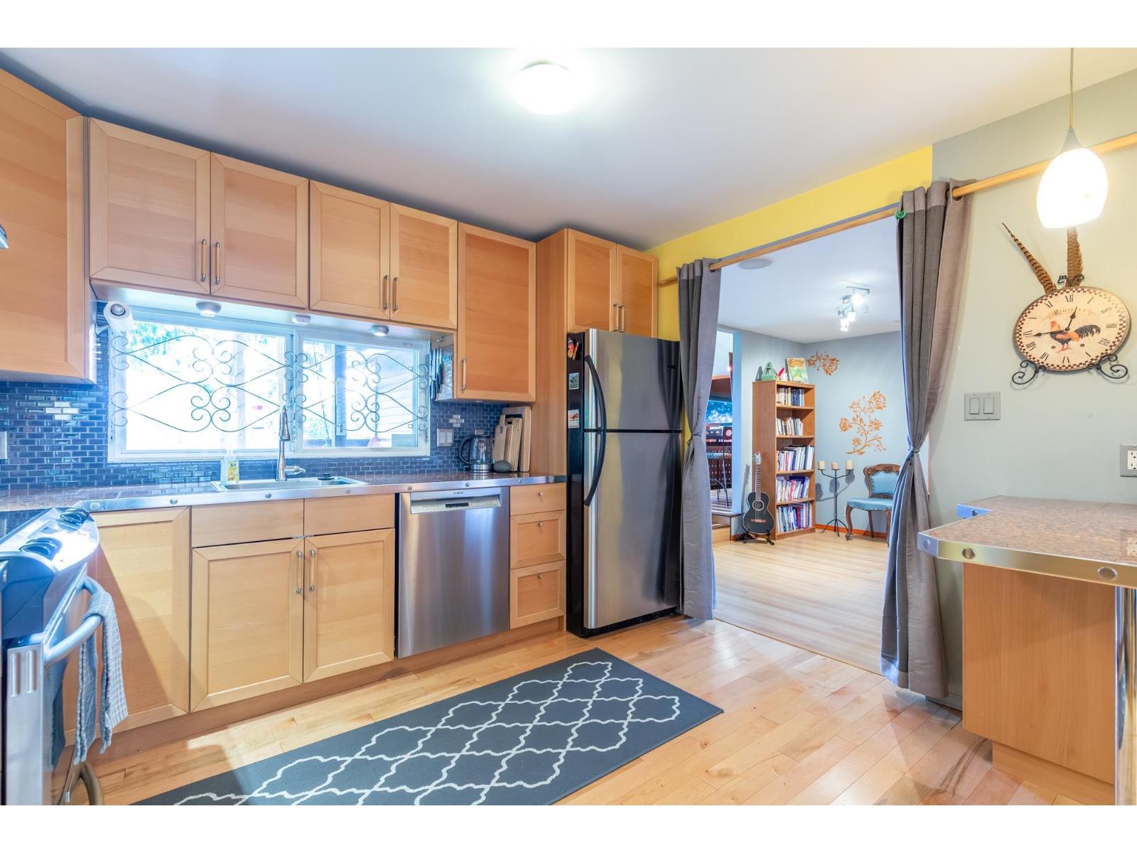 13231 112b Avenue, Surrey, British Columbia  V3R 2H4 - Photo 14 - R3094172