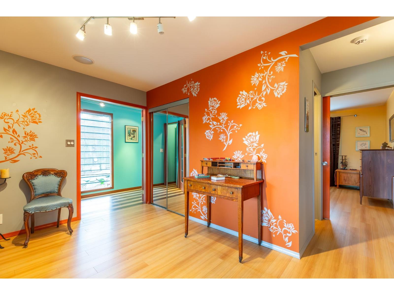 13231 112b Avenue, Surrey, British Columbia  V3R 2H4 - Photo 4 - R3094172