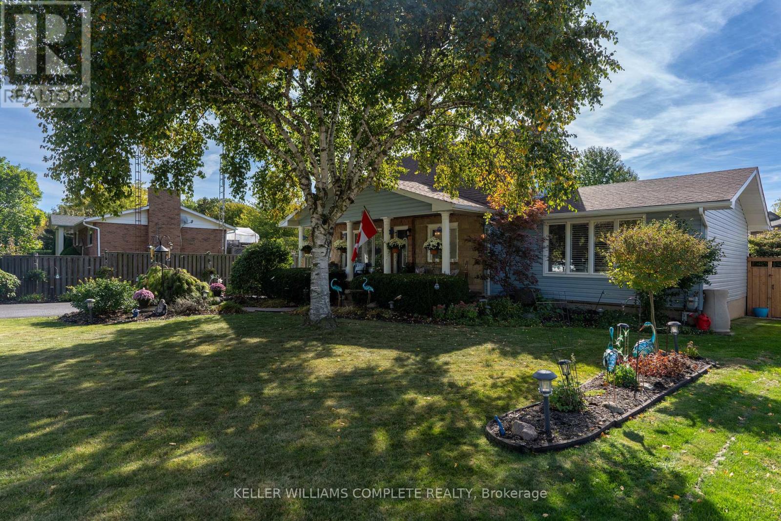 7200 Mountain Road, Niagara Falls, Ontario  L2E 6S4 - Photo 2 - X12827508