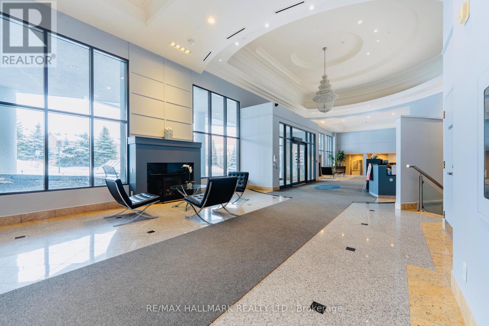 304 - 11121 Yonge Street, Richmond Hill, Ontario  L4C 0S7 - Photo 3 - N12813446