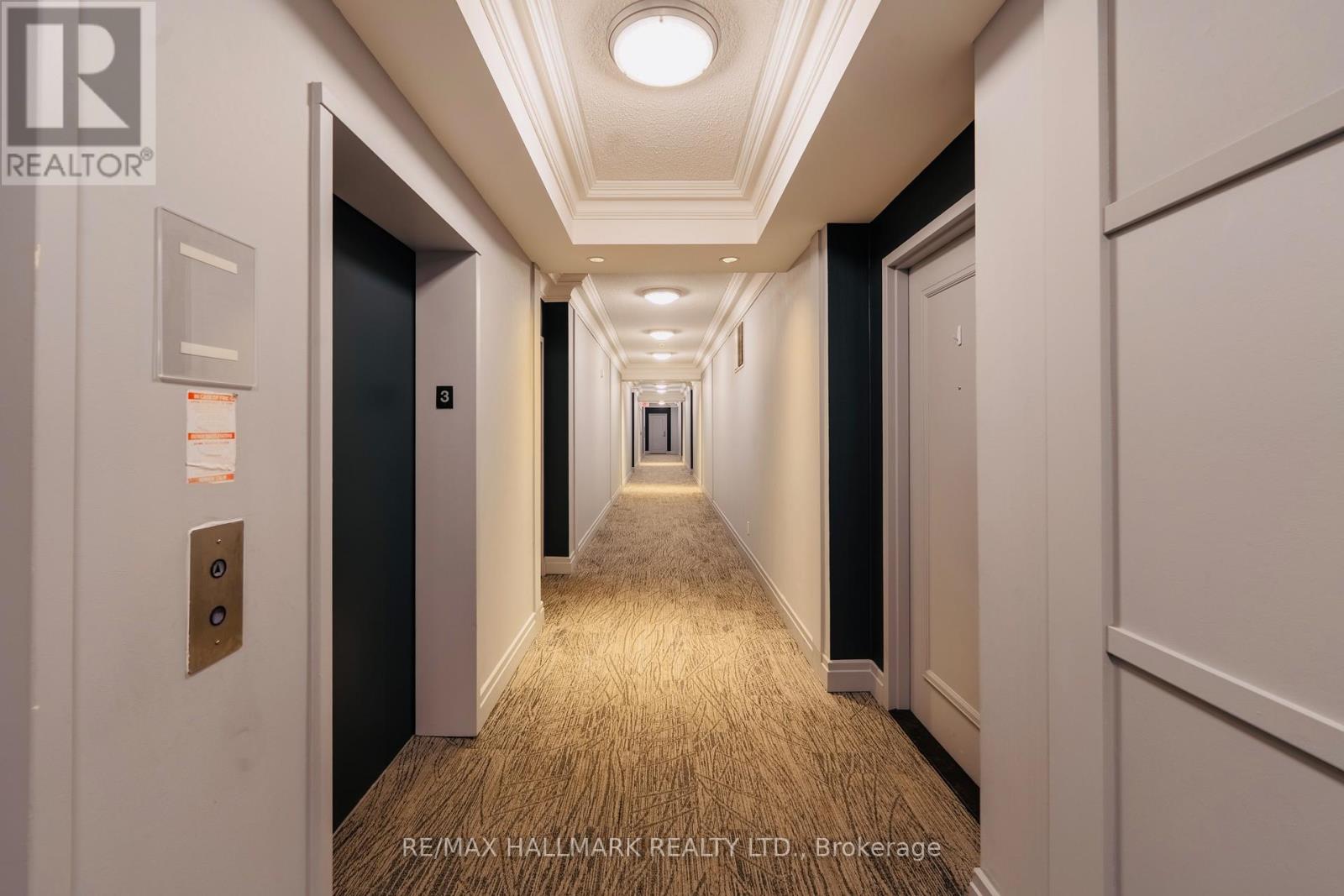 304 - 11121 Yonge Street, Richmond Hill, Ontario  L4C 0S7 - Photo 4 - N12813446