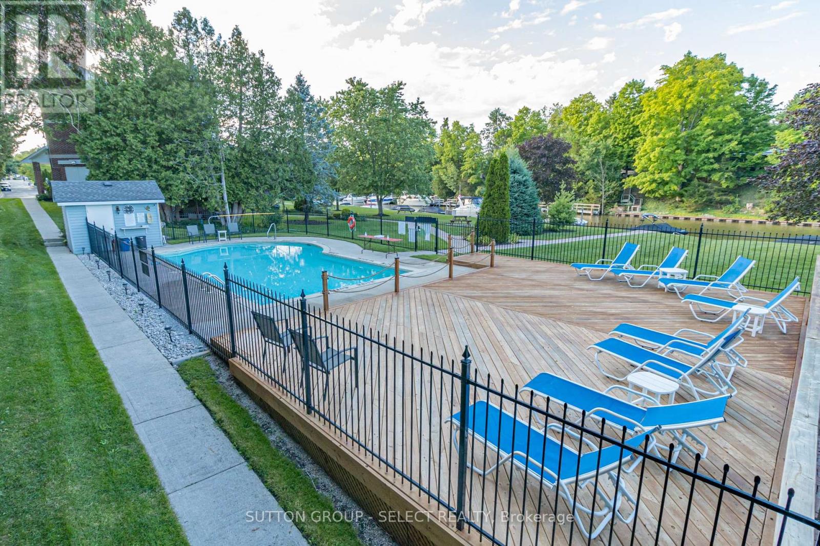 24 - 48 Ontario Street S, Lambton Shores, Ontario  N0M 1T0 - Photo 44 - X12827606