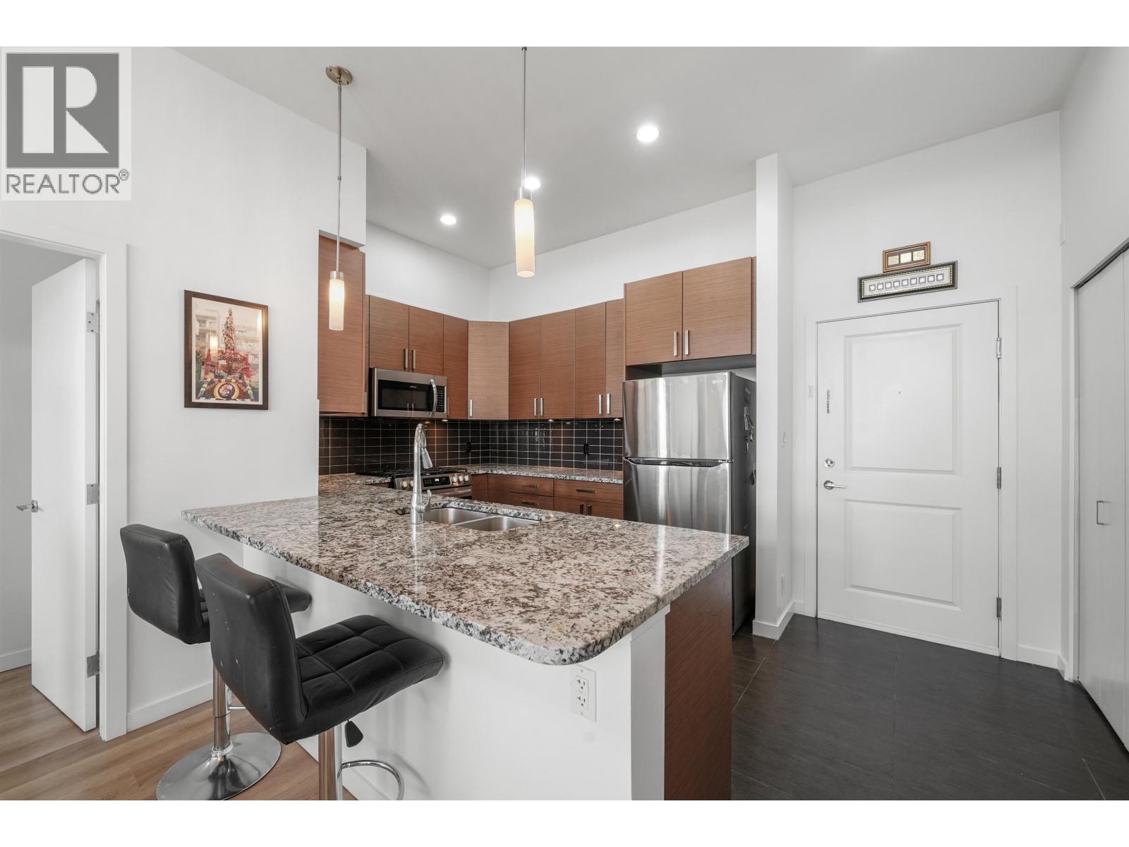 410 288 Hampton Street, New Westminster, British Columbia  V3M 5L9 - Photo 5 - R3094169