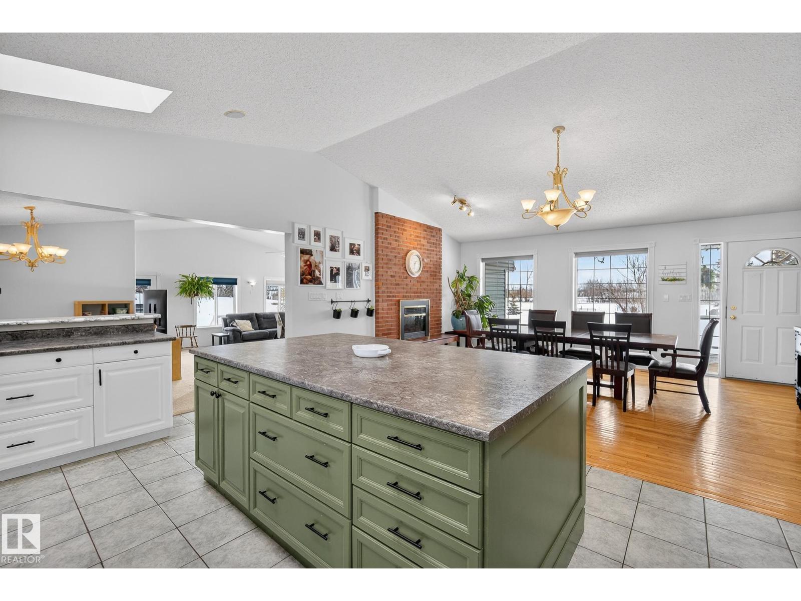 25206 Sh 651, Rural Sturgeon County, Alberta  T0G 1L1 - Photo 6 - E4475179