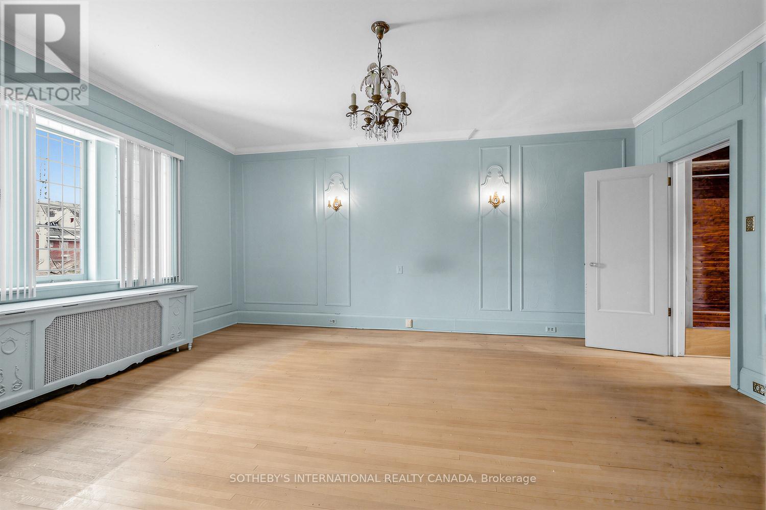 10 Gardiner Road, Toronto, Ontario  M5P 3B3 - Photo 16 - C12827556