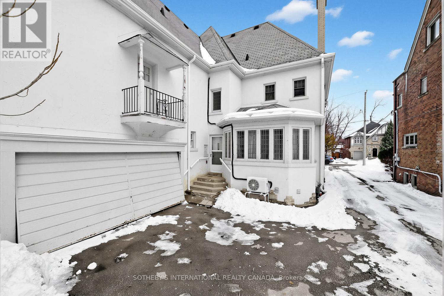 10 Gardiner Road, Toronto, Ontario  M5P 3B3 - Photo 35 - C12827556