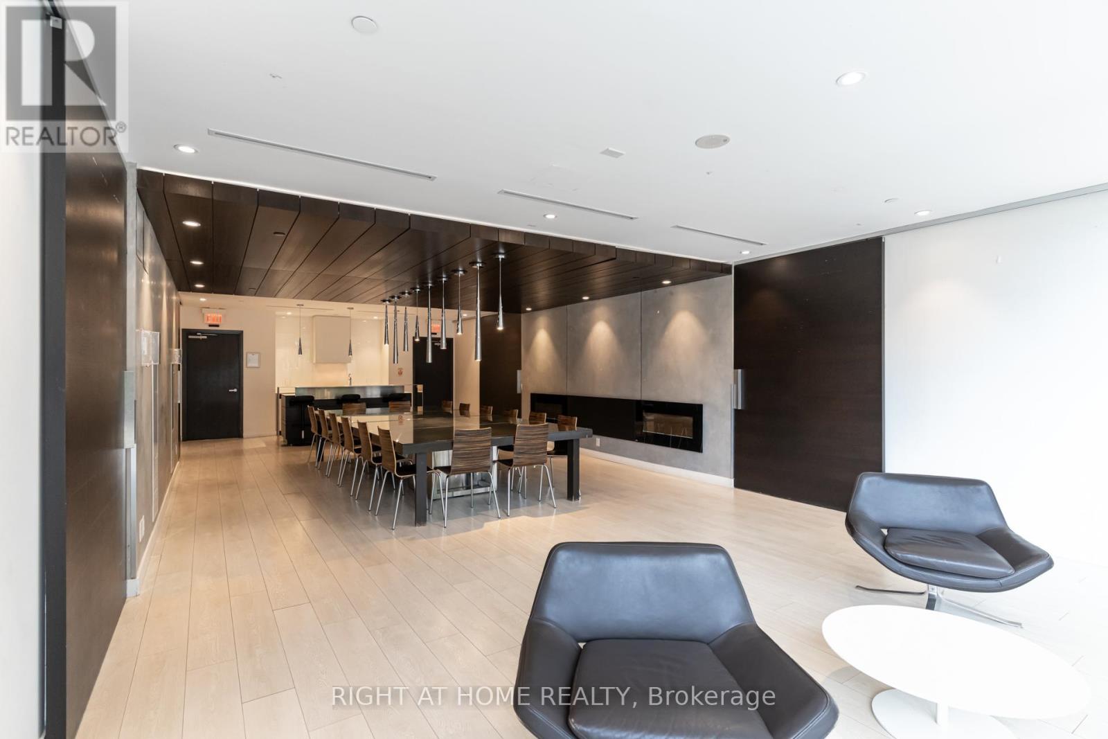 2213 - 55 Regent Park Boulevard, Toronto, Ontario M5A 0C2 - Photo 47 - C12827566