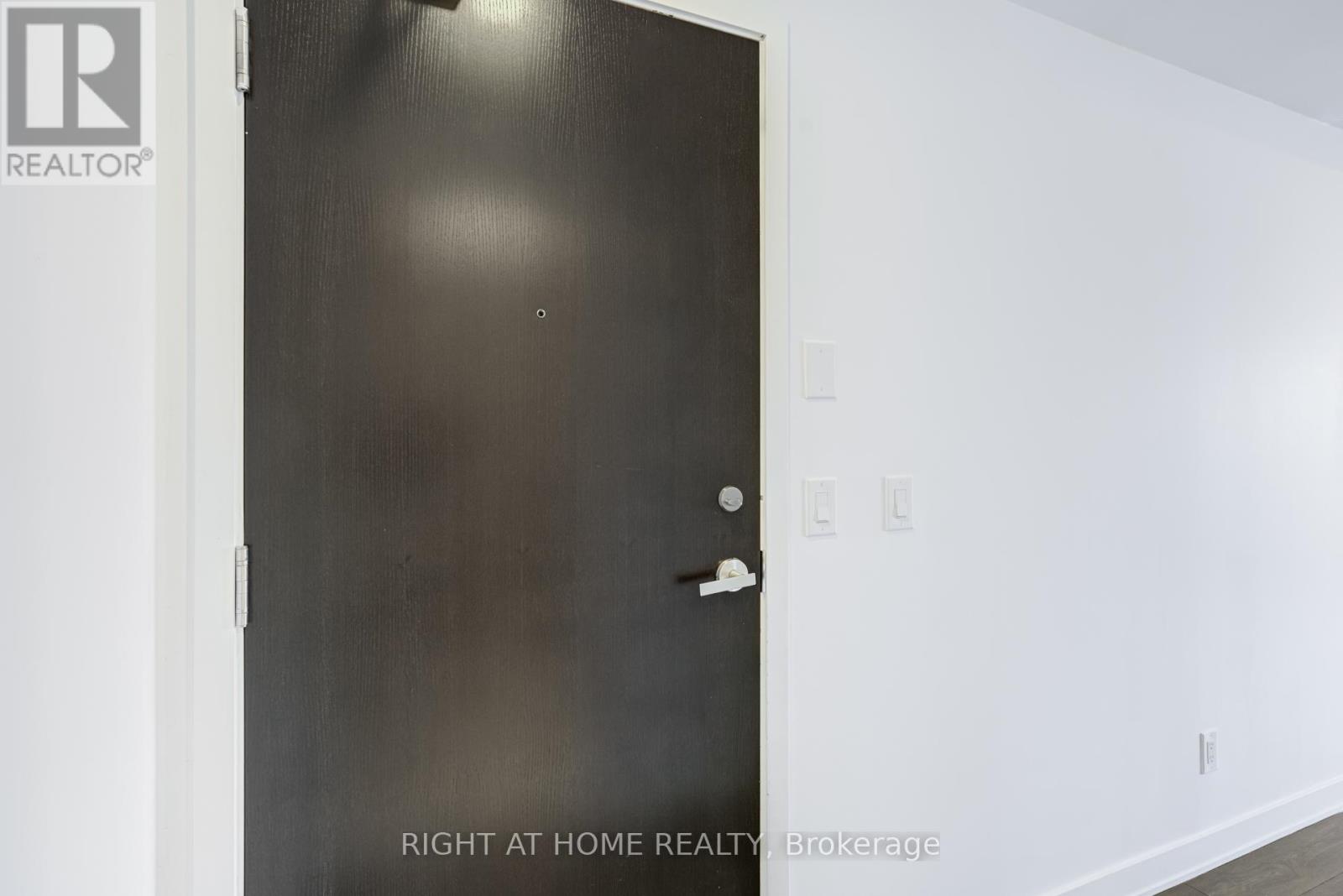 2213 - 55 Regent Park Boulevard, Toronto, Ontario M5A 0C2 - Photo 6 - C12827566