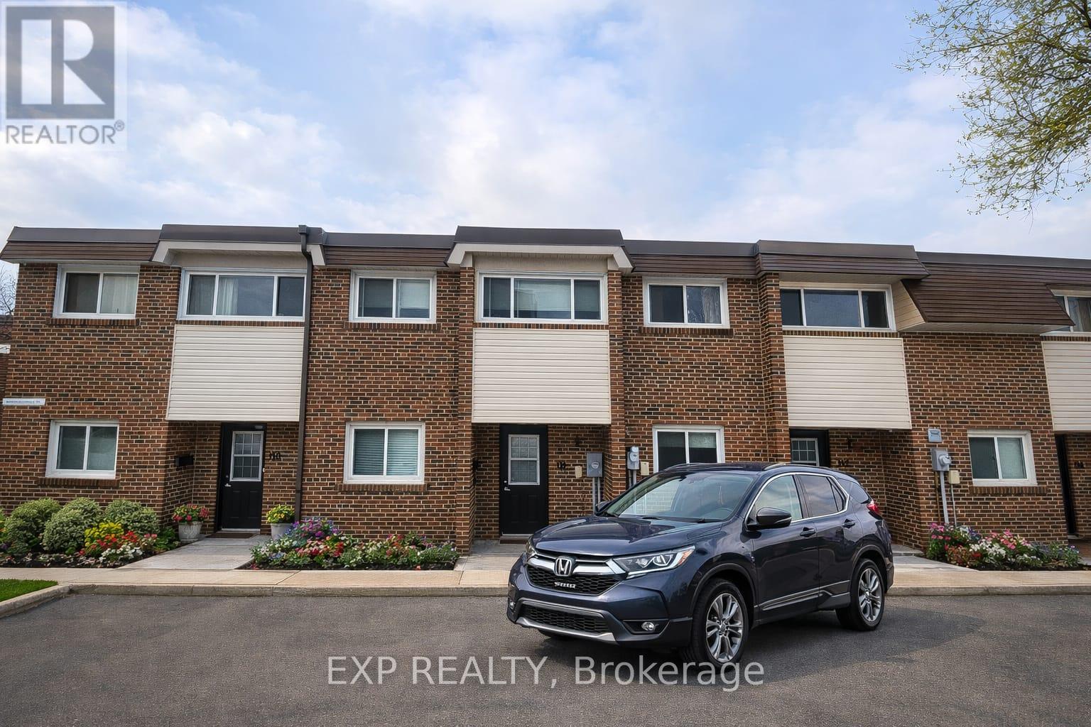 111 - 55 Godstone Road, Toronto, Ontario  M2J 3C8 - Photo 1 - C12827610