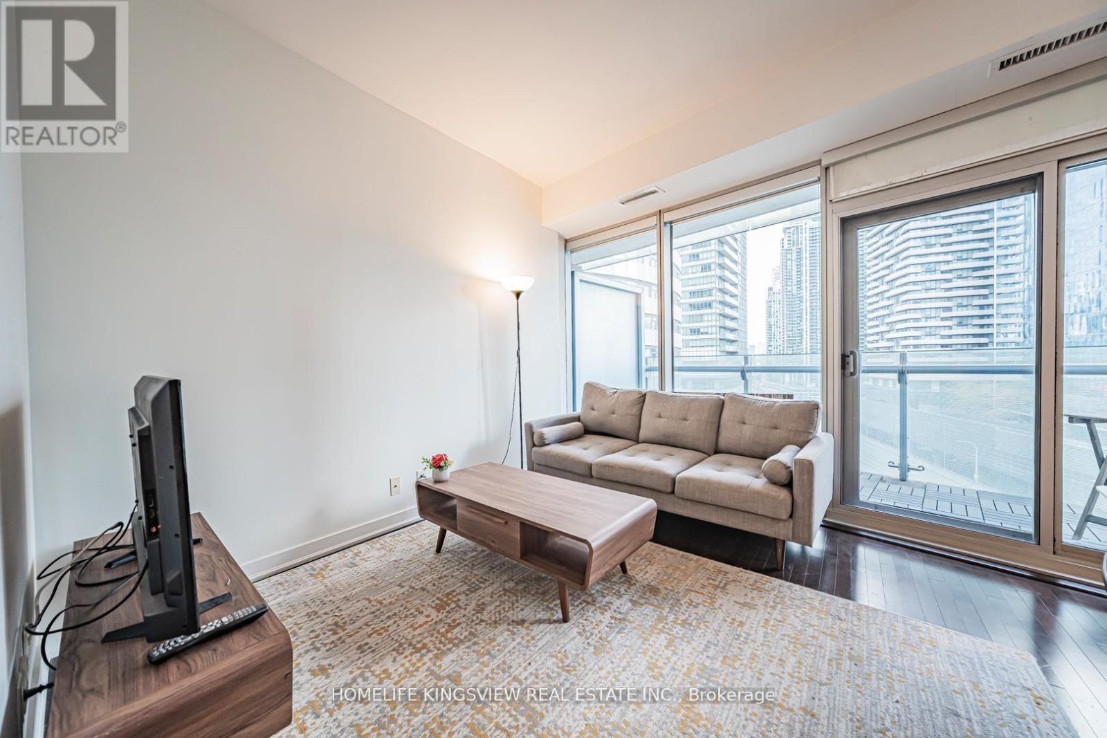 1001 - 12 York Street, Toronto, Ontario  M5J 0A9 - Photo 16 - C12827620