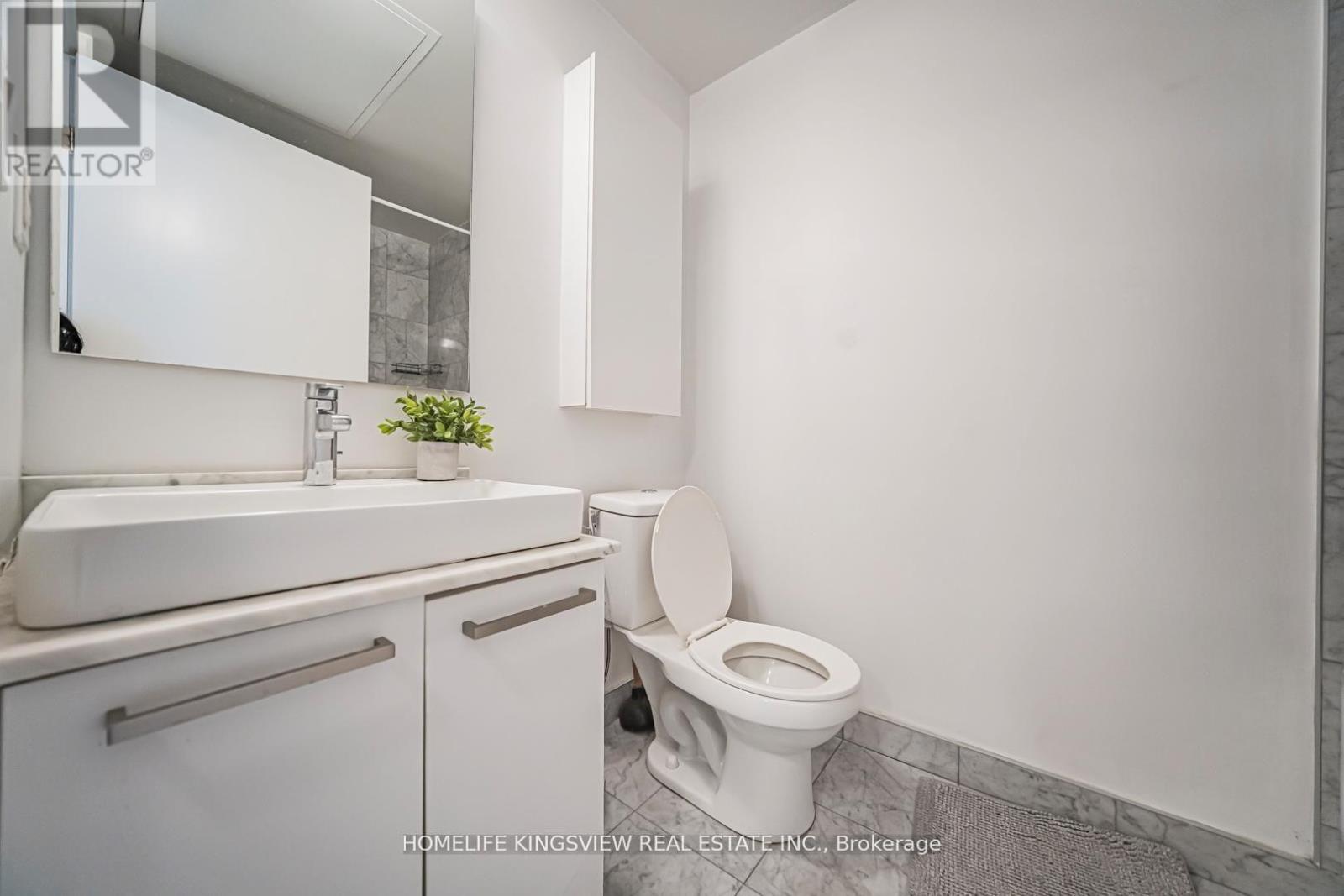 1001 - 12 York Street, Toronto, Ontario  M5J 0A9 - Photo 30 - C12827620