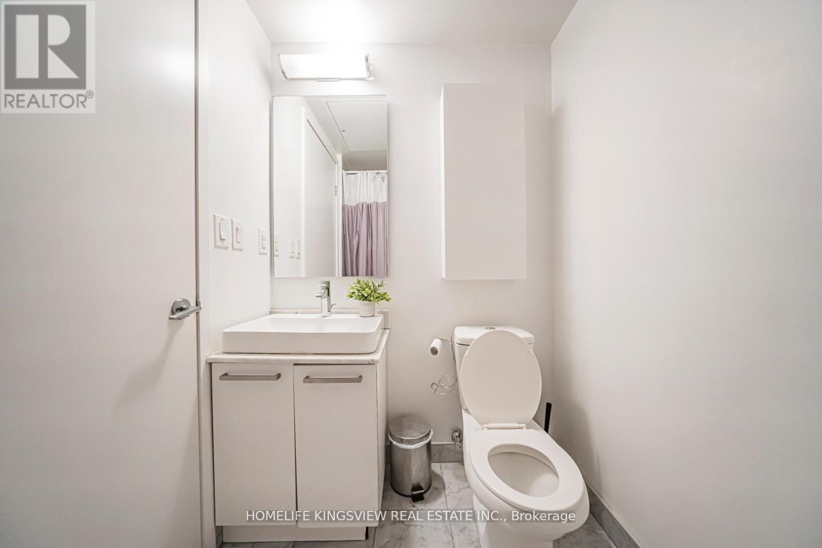 1001 - 12 York Street, Toronto, Ontario  M5J 0A9 - Photo 31 - C12827620