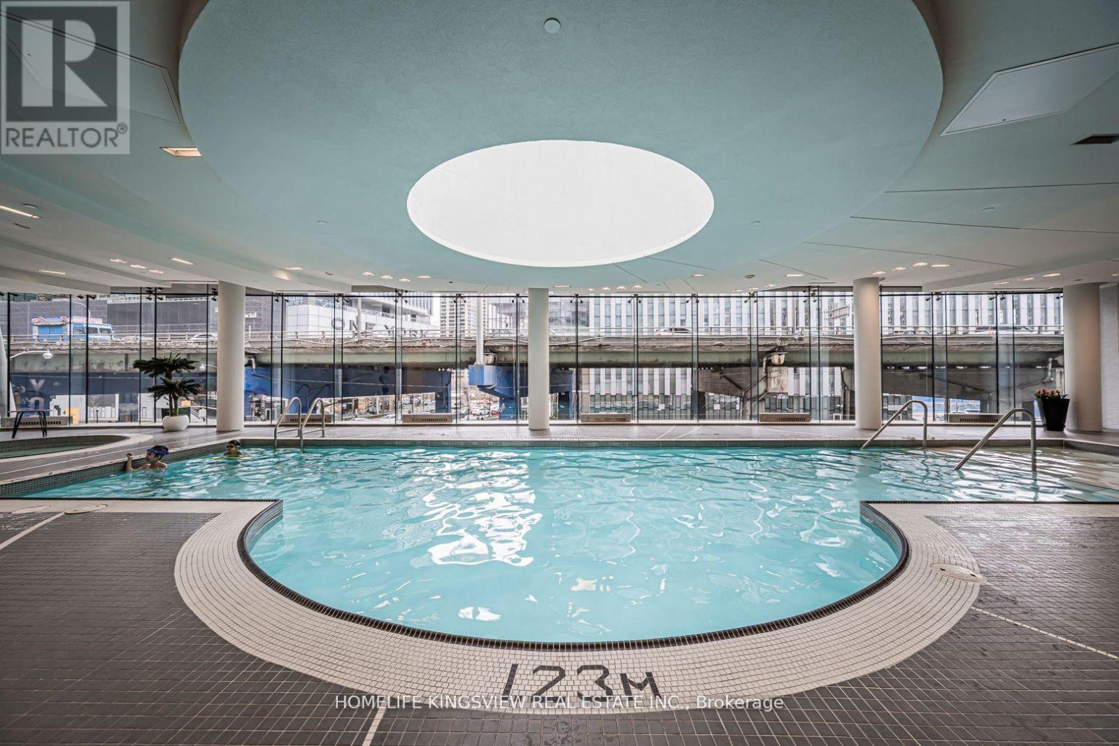 1001 - 12 York Street, Toronto, Ontario  M5J 0A9 - Photo 38 - C12827620