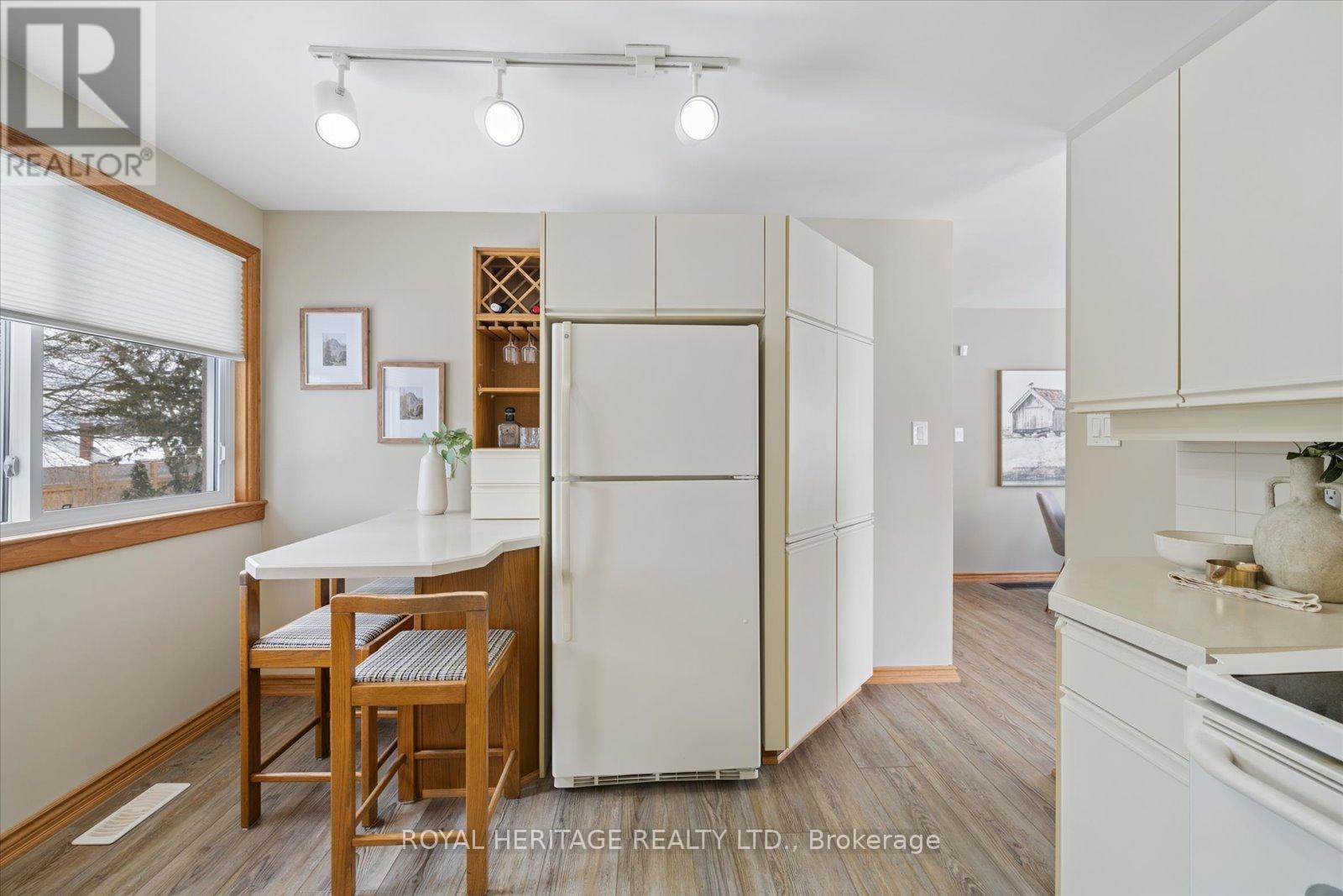 55 Garside Avenue, Whitby, Ontario  L1M 1A9 - Photo 14 - E12827504