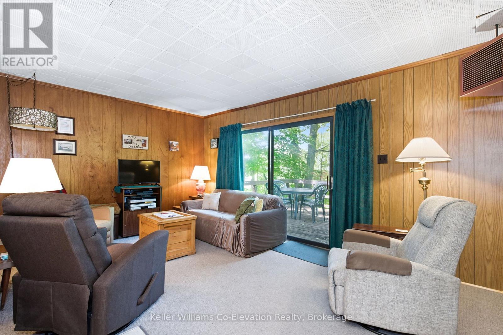 3 Crossingview Lane, Tay, Ontario  L0K 2C0 - Photo 3 - S12441012