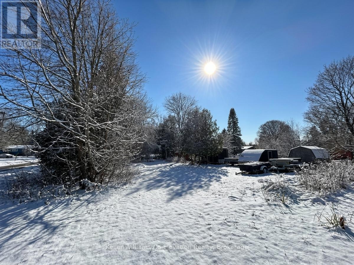 150 Amanda Street, Tay (Waubaushene), Ontario  L0K 2C0 - Photo 4 - S12676848