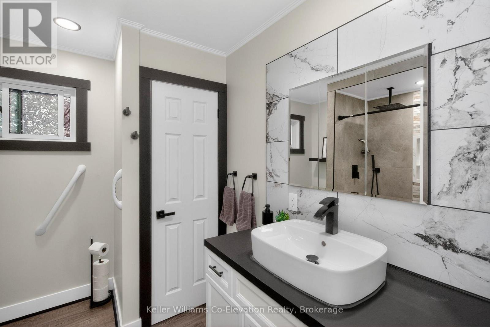 44 Byrnes Crescent, Penetanguishene, Ontario  L9M 1V9 - Photo 11 - S12819594