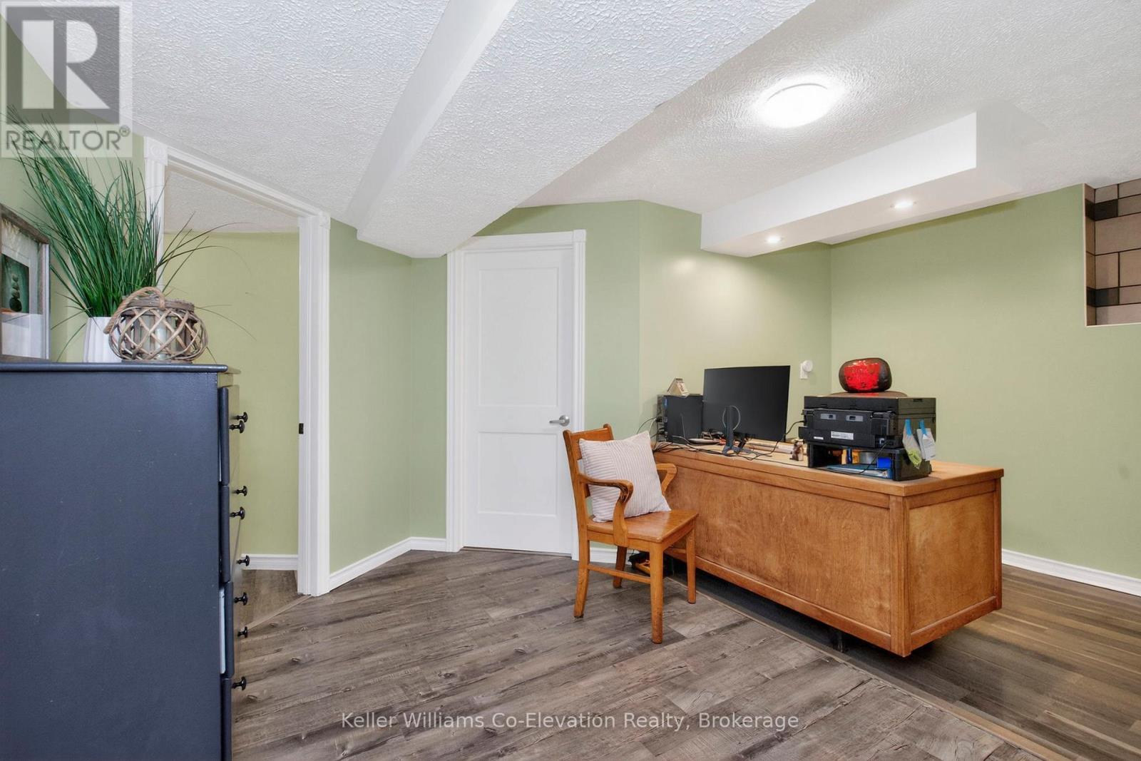 44 Byrnes Crescent, Penetanguishene, Ontario  L9M 1V9 - Photo 16 - S12819594