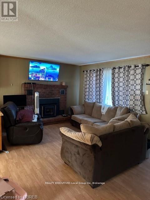 1372 Village Road, East Ferris (Astorville), Ontario  P0H 1B0 - Photo 12 - X12826618