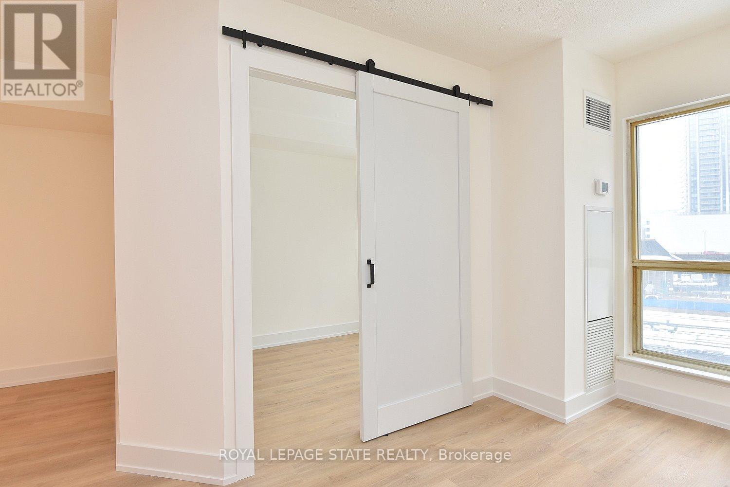 519 - 25 The Esplanade, Toronto, Ontario  M5E 1W5 - Photo 17 - C12824642