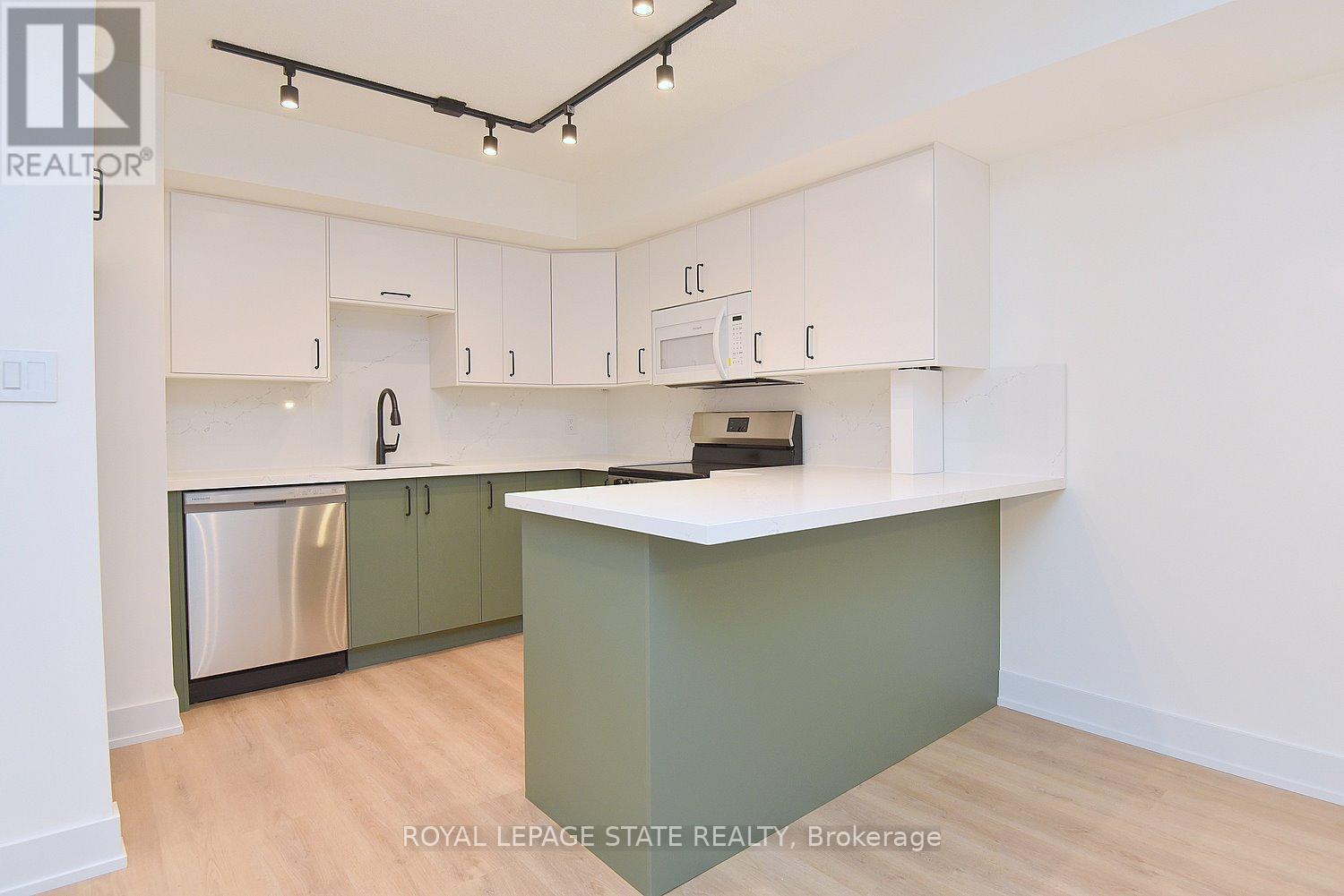 519 - 25 The Esplanade, Toronto, Ontario  M5E 1W5 - Photo 8 - C12824642