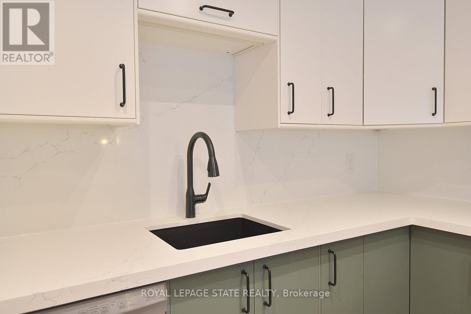 519 - 25 The Esplanade, Toronto, Ontario  M5E 1W5 - Photo 6 - C12824642